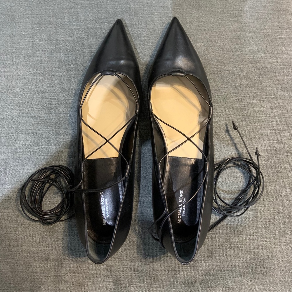 M KORS COLLECTION✨Runway
beautiful craftsmanship, lace up flats.
Orig. $830. - Picture 5 of 11